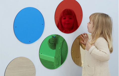 How to Choose the Right Acrylic Mirror Sheet for Children