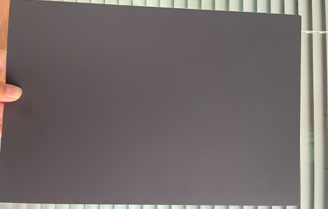 Pourquoi la peinture de support &eacute;choue sur certains miroirs en plexiglas