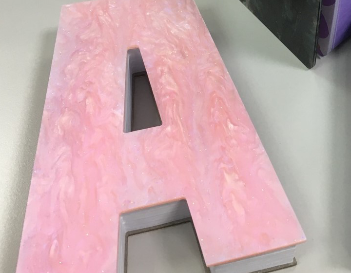 Colored Acrylic Sheet Denoter