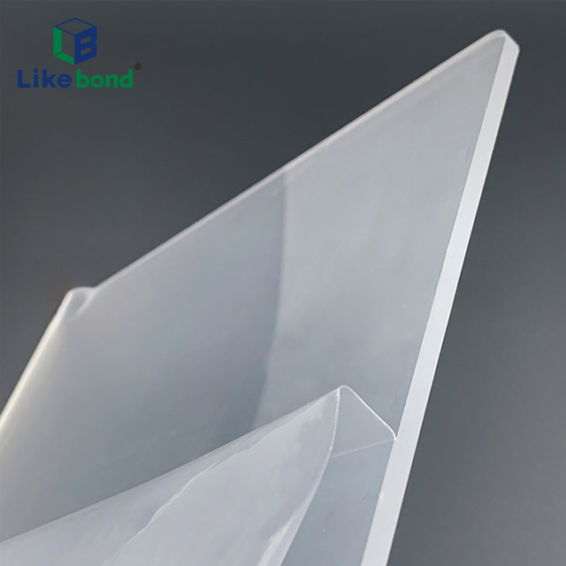 Clear outdoor acrylic sheet comparison and performance