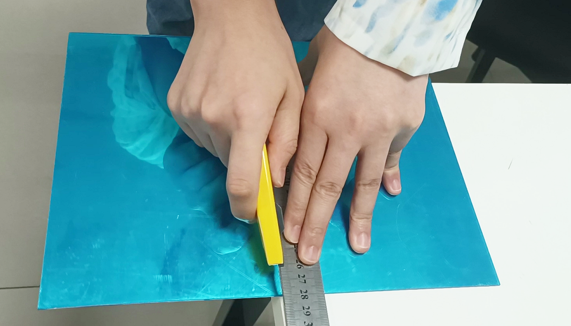 polystyrene mirror cutting