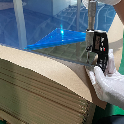 what is a two way mirror